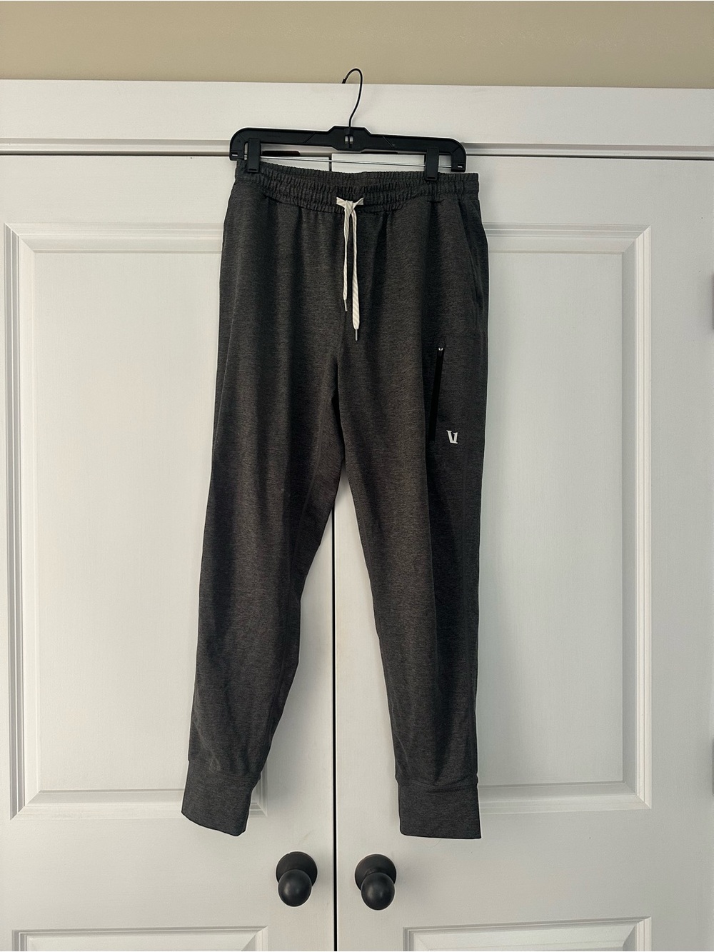 Vuori Men's Charcoal Gray Sunday Performance Jogger